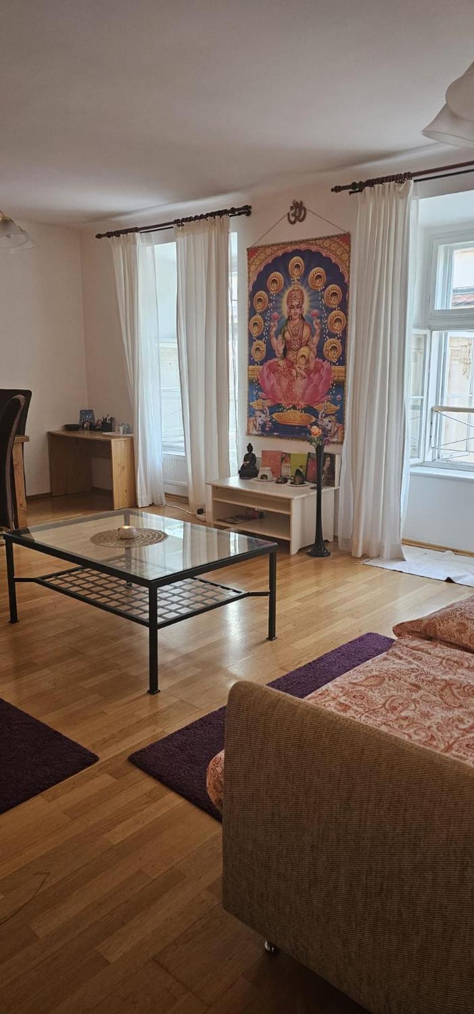 Laxmi Happy Home In Historical Прага Екстериор снимка